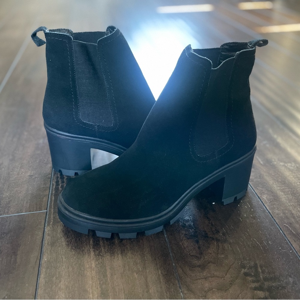 Splendid boots suede